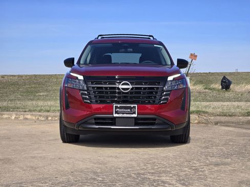 New 2026 Nissan Pathfinder SV image 6