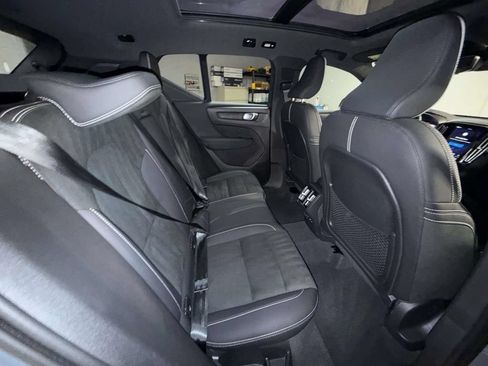 Used 2023 Volvo XC40 B5 Plus w/ Climate Package AWD/4WD image 16
