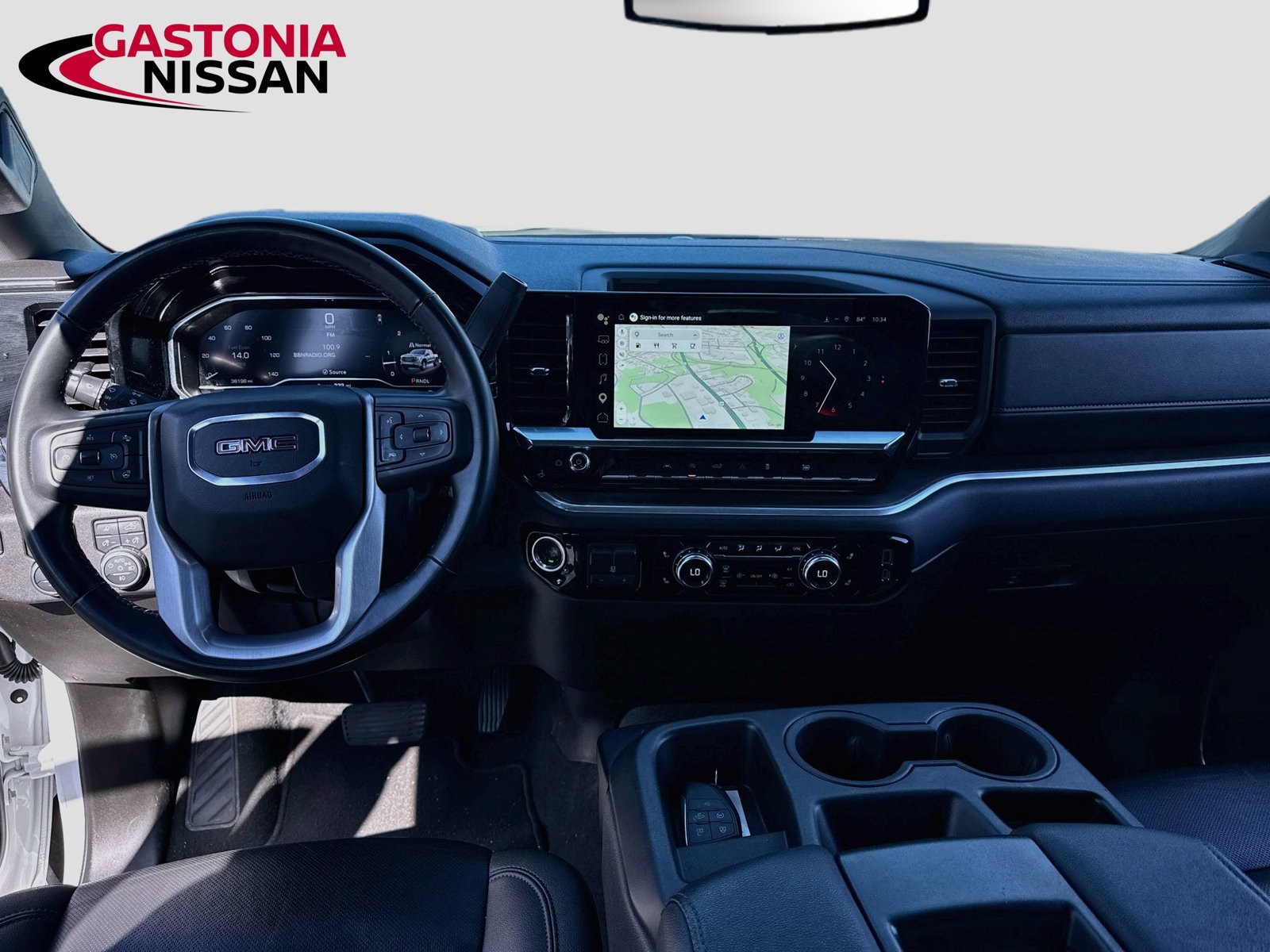 Used 2025 GMC Sierra 1500 SLT AWD/4WD image 30