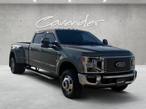 Used 2020 Ford F350 Lariat w/ Lariat Ultimate Package image 2