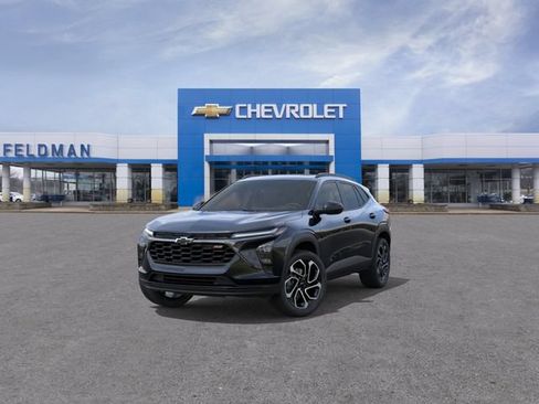 New 2026 Chevrolet Trax RS w/ Sunroof Package FWD image 8