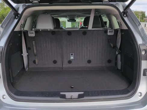 Certified 2023 Toyota Highlander Limited FWD image 13
