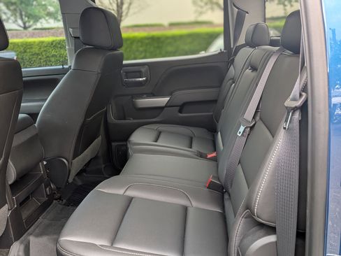 Used 2018 Chevrolet Silverado 1500 LT w/ All Star Edition AWD/4WD image 32