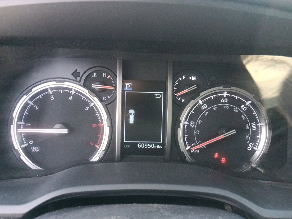 Used 2022 Toyota 4Runner TRD Off-Road Premium w/ TRD Black Wheel Package (TMS) AWD/4WD image 20