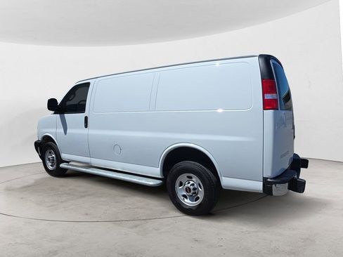 Used 2024 GMC Savana 2500 w/ Driver Convenience Package RWD image 3