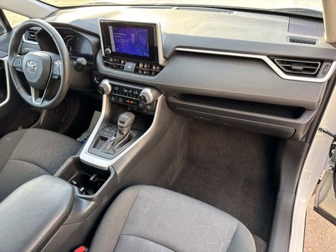 Used 2025 Toyota RAV4 XLE image 26