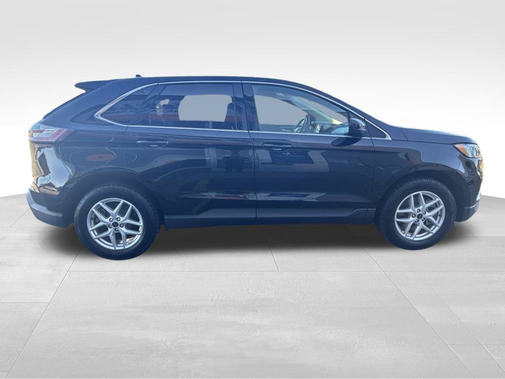 Used 2024 Ford Edge SEL AWD/4WD image 7