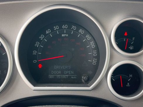 Used 2014 Toyota Sequoia Platinum image 17