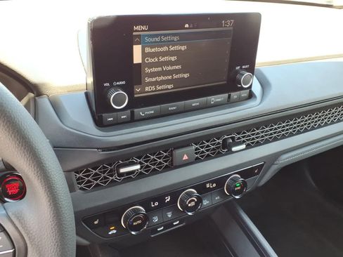 Used 2023 Honda Accord EX image 20