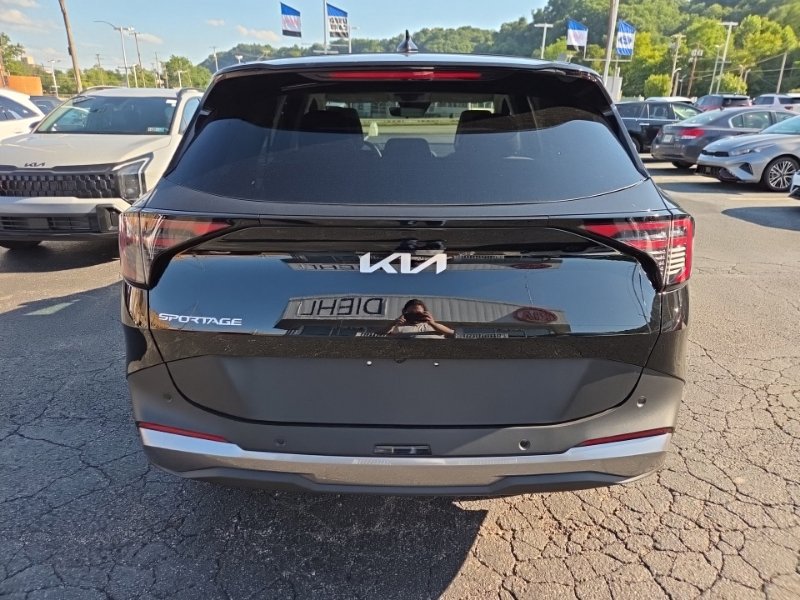 New 2026 Kia Sportage EX FWD image 6