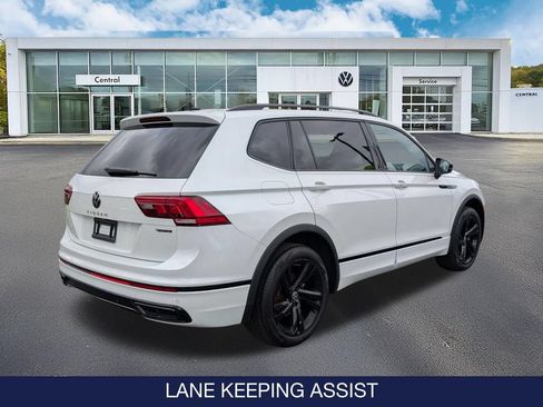 Used 2023 Volkswagen Tiguan SE R-Line AWD/4WD image 8