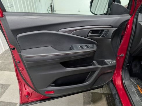 Used 2022 Honda Passport TrailSport image 13