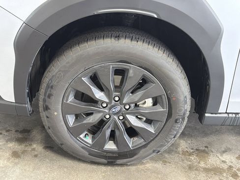 Certified 2025 Subaru Outback Onyx Edition AWD/4WD image 15