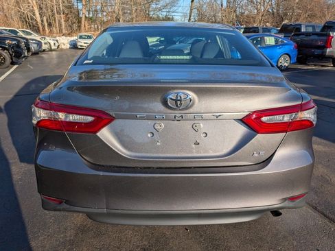 Certified 2018 Toyota Camry LE image 6