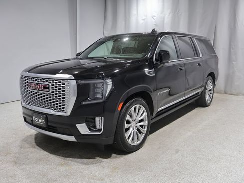 Used 2024 GMC Yukon XL Denali w/ Denali Reserve Package AWD/4WD image 8