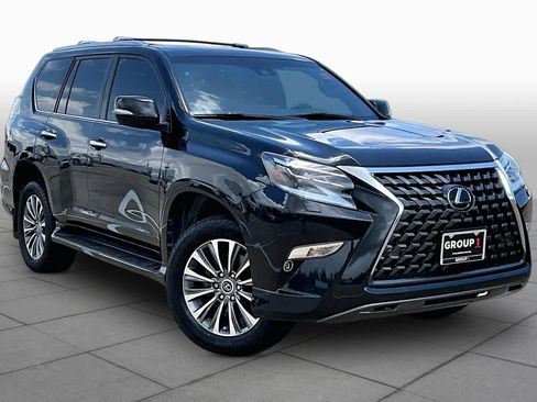 Used 2023 Lexus GX 460 Luxury w/ Accessory Package AWD/4WD image 3