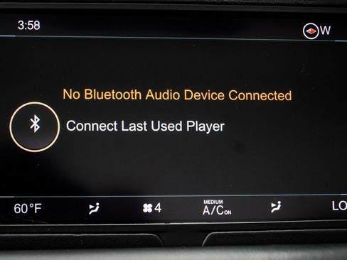 Used 2019 Aston Martin DB11 Volante image 37