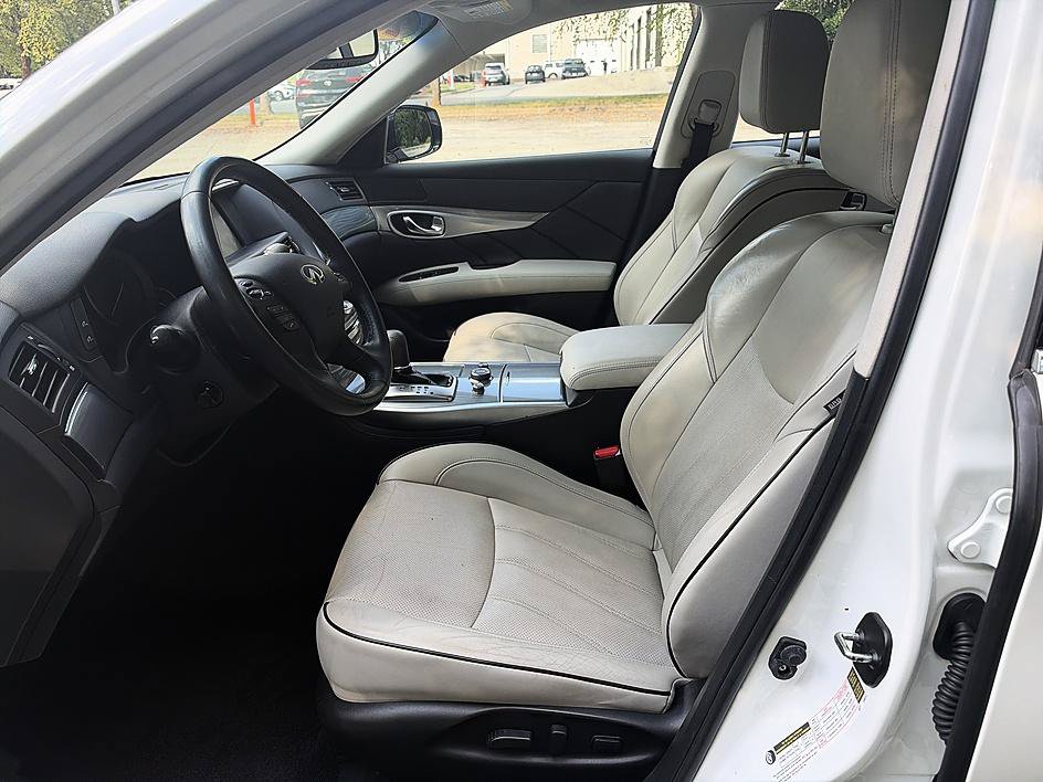 Certified 2018 INFINITI Q70 L 3.7 AWD/4WD image 17