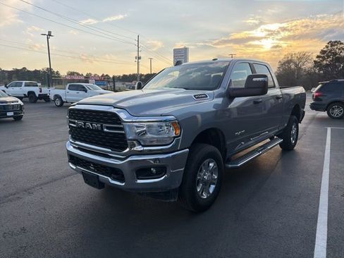 Used 2024 RAM 2500 Big Horn w/ Bed Utility Group image 3