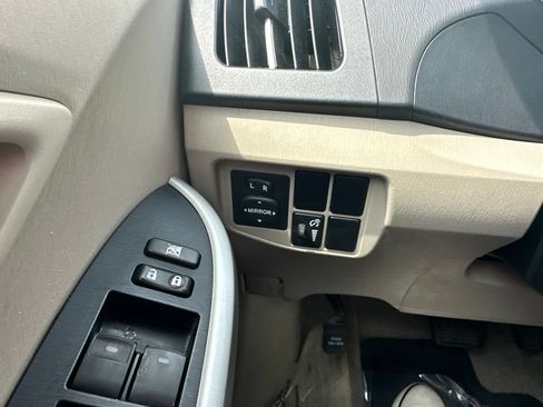 Used 2010 Toyota Prius Two FWD image 32