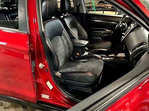 Used 2022 Mitsubishi Outlander Sport SE image 7