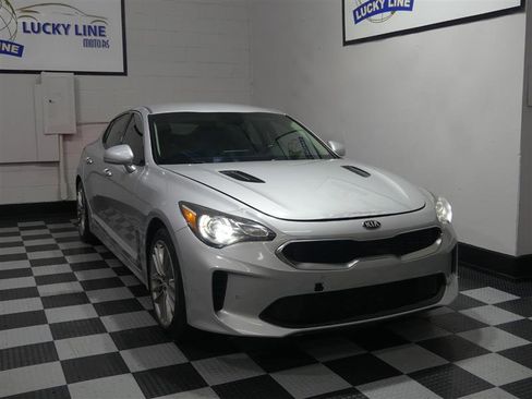 Used 2018 Kia Stinger image 5