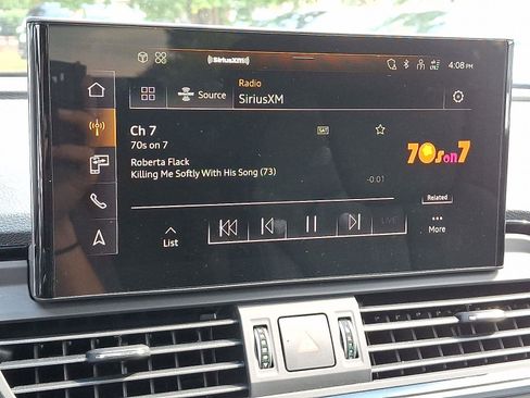 Certified 2025 Audi Q5 Prestige image 18