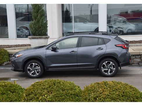 Certified 2025 Subaru Crosstrek 2.0i Premium image 6