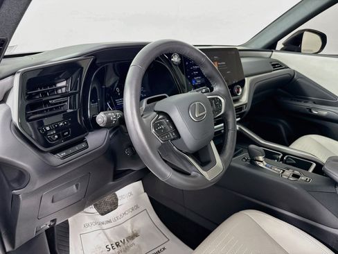 Certified 2026 Lexus TX 350 AWD w/ Technology Package image 9