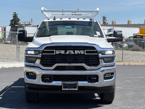 New 2026 RAM 3500 Tradesman w/ Chrome Appearance Group A AWD/4WD image 8