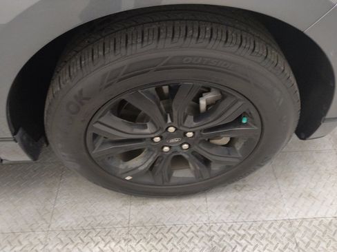 Used 2024 Ford Edge SE w/ Black Appearance Package image 31