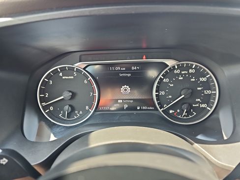 Used 2021 Nissan Rogue S AWD/4WD image 16