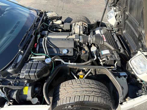 Used 1996 Chevrolet Corvette Coupe image 23