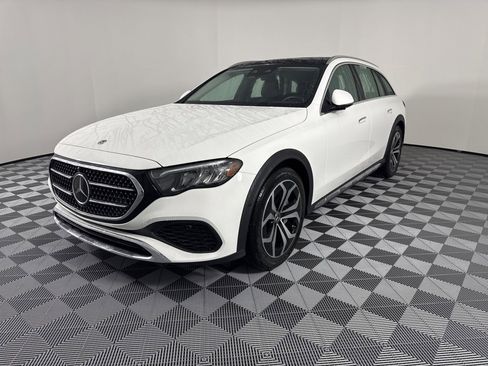 Used 2025 Mercedes-Benz E 450 4MATIC All-Terrain Wagon image 10