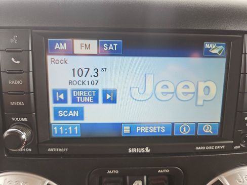 Used 2012 Jeep Wrangler Unlimited Sahara w/ Dual Top Group AWD/4WD image 29