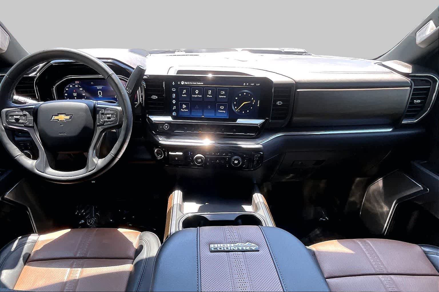 Used 2025 Chevrolet Silverado 2500 High Country w/ High Country Premium Package AWD/4WD image 15