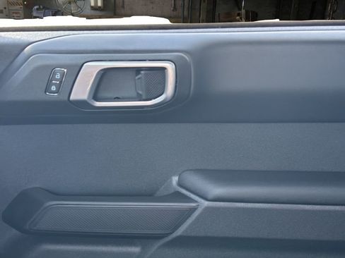 New 2026 Ford Bronco Outer Banks w/ Sasquatch Package AWD/4WD image 11