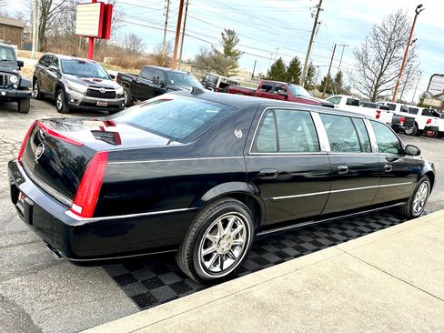 Used 2011 Cadillac DTS Limousine image 8