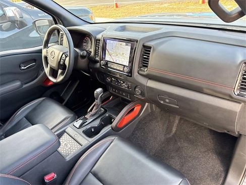 Used 2023 Nissan Frontier Pro-X w/ Pro-X Premium Package image 12