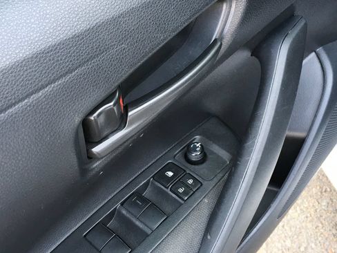 Used 2023 Toyota Corolla LE FWD image 19