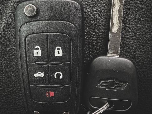 Used 2012 Chevrolet Camaro SS RWD image 3