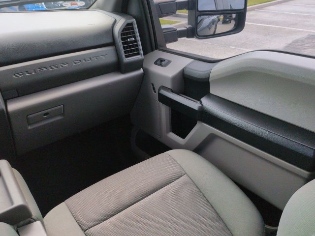 Used 2021 Ford F250 XL w/ STX Appearance Package AWD/4WD image 17