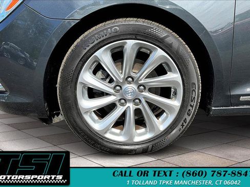 Used 2015 Buick LaCrosse Leather image 9