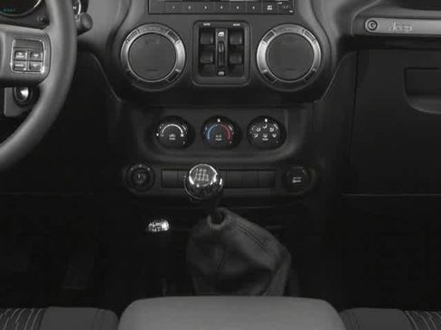Used 2017 Jeep Wrangler Unlimited Sport w/ Quick Order Package 24S AWD/4WD image 12