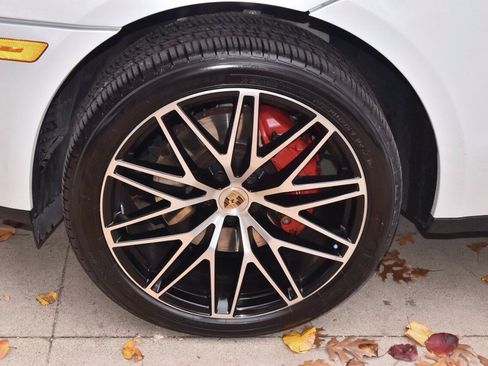 Used 2023 Porsche Macan S image 39