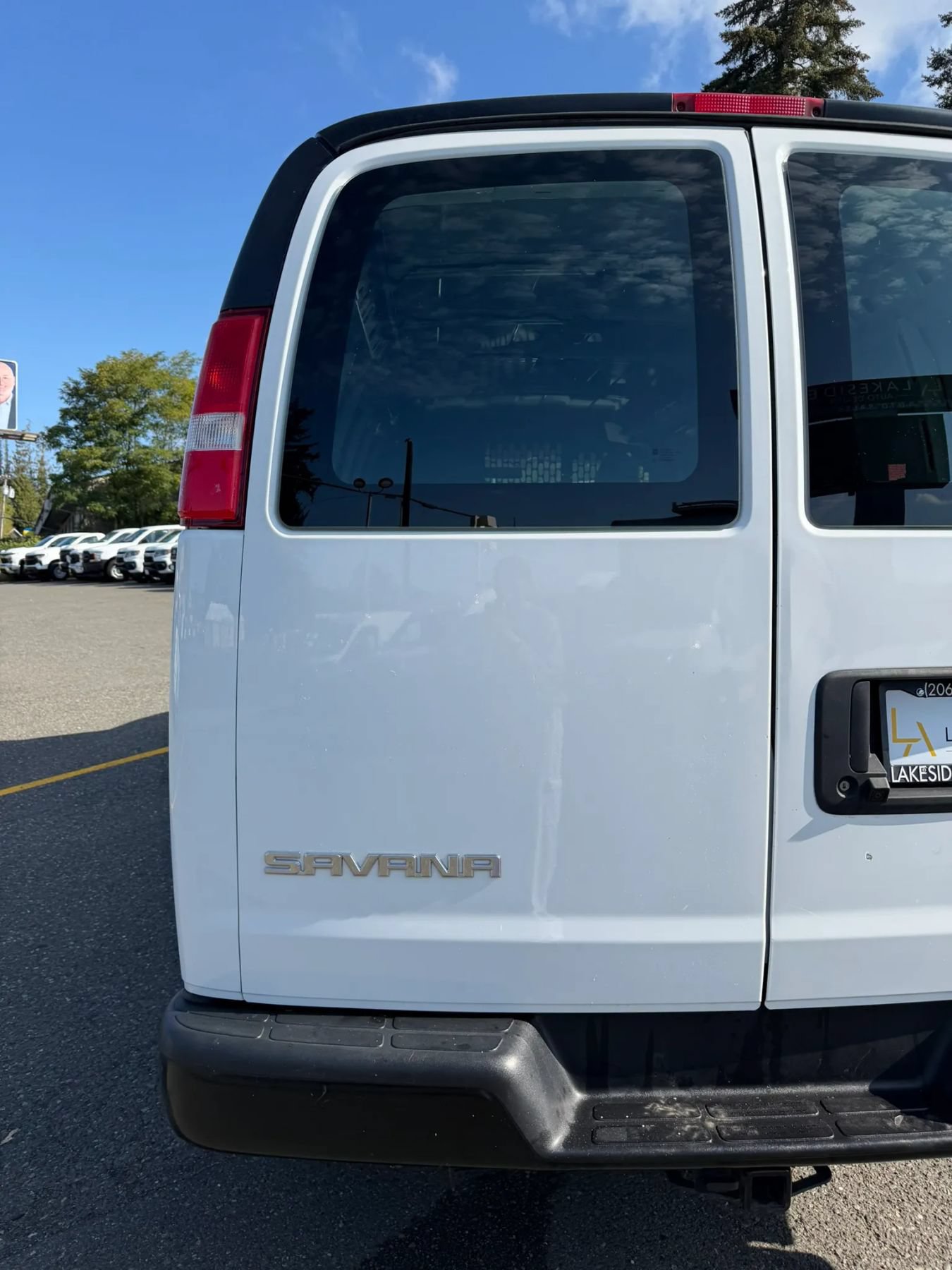Used 2023 GMC Savana 2500 Extended w/ Driver Convenience Package RWD image 14