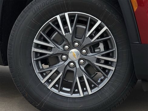 New 2026 Chevrolet Traverse LT image 9