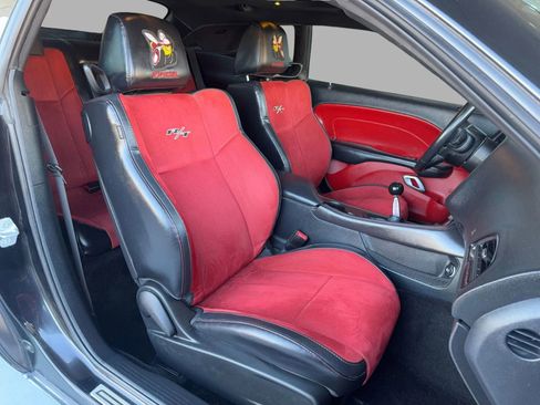 Used 2015 Dodge Challenger R/T Scat Pack w/ Scat Pack Appearance Package image 25