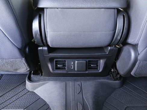 Used 2022 Chevrolet Silverado 1500 LT w/ Texas Edition Plus image 22