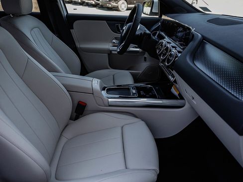 New 2026 Mercedes-Benz GLA 250 4MATIC image 16